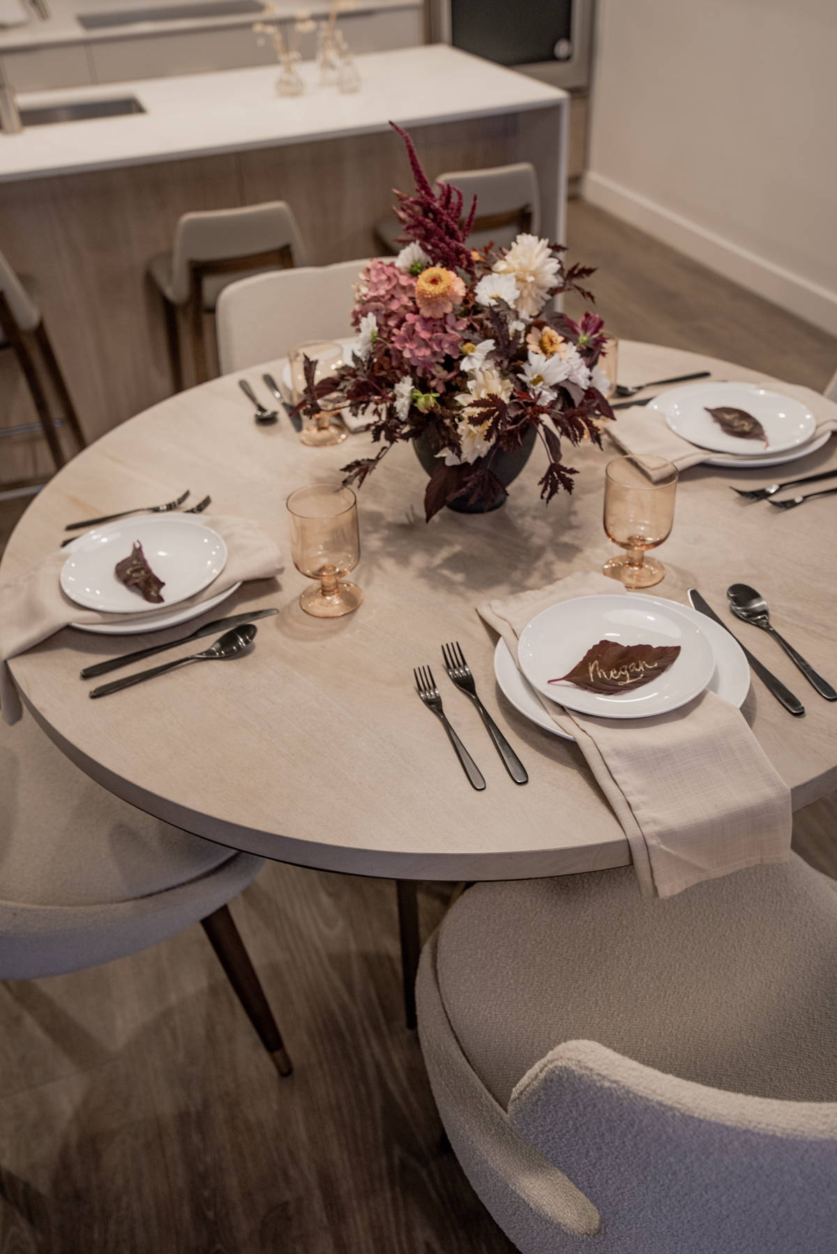 Simple fall table setting ideas