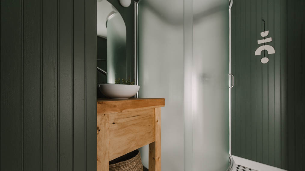 small bathroom makeover